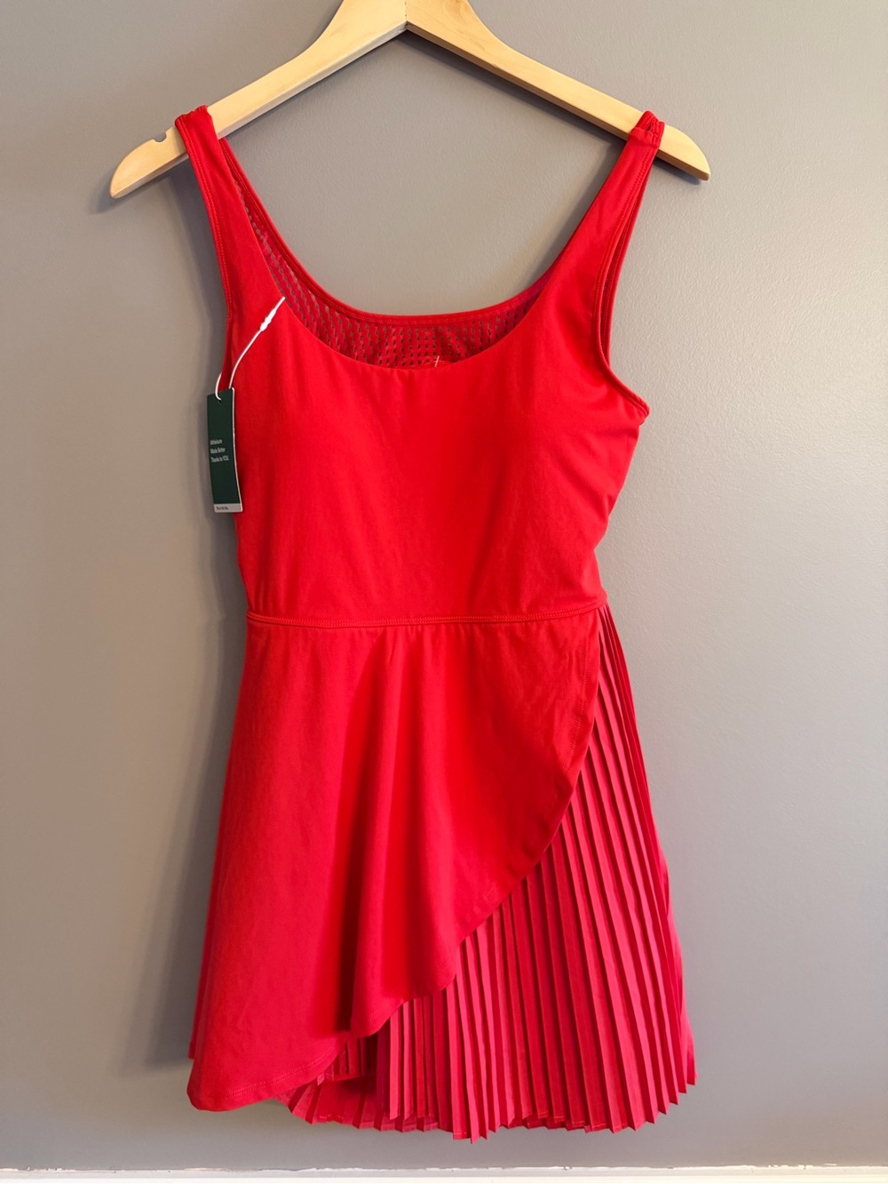 NWT Halara Pleated Cut-Out Exercise Dress – Red